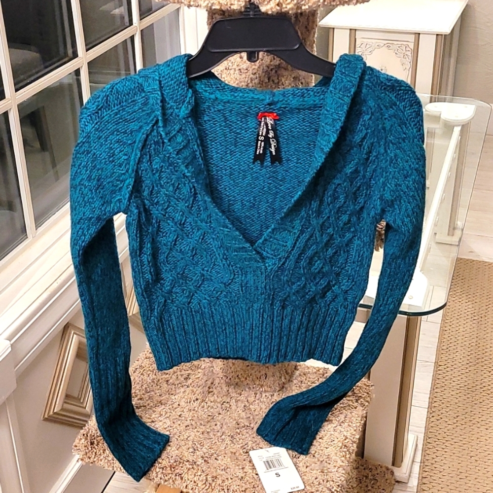 Cropped Sweater Hoodie